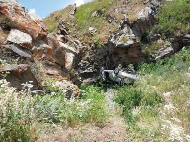 Armenian authorities probe crash involving demobilized soldiers