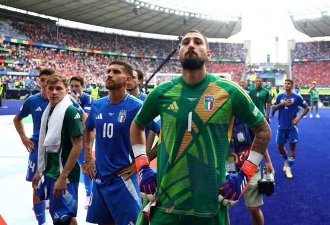 Italian football at risk from UEFA and FIFA