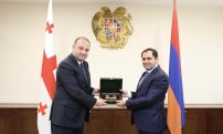 Armenian, Georgian defense ministers sign cooperation plan