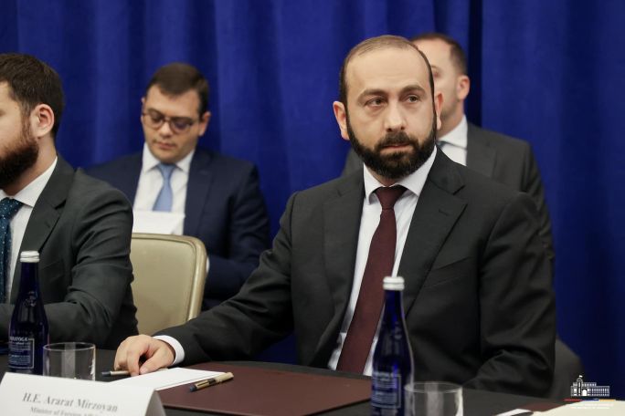 Armenian FM to travel to New York