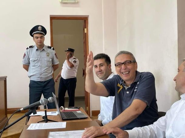 2 года назад в этот день скончался кинопродюсер Армен Григорян