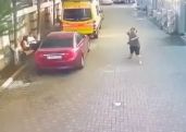 Народный артист Азербайджана бросил 10-килограммовый топор в охранника, попал в работницу больницы