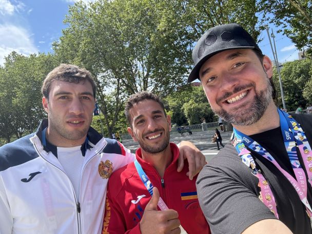 Alexis Ohanian supports Armenian athletes at Paris Olympics
