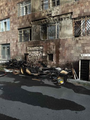 Dozens of patients evacuated as fire breaks out outside Yerevan hospital