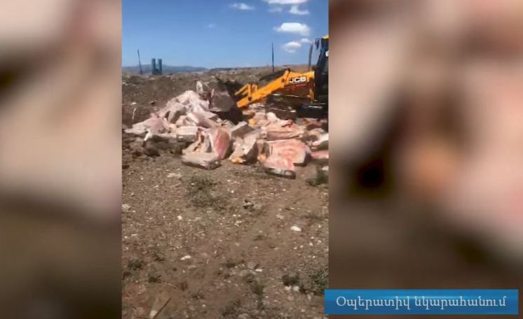 Компания в Котайке откопала тонны захороненного непригодного для потребления куриного  мяса и вернула его на склад