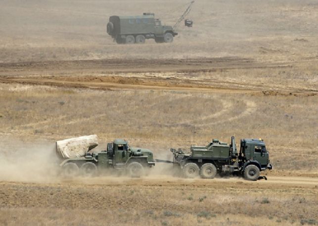 На военной базе ЮВО в Армении ремонтная рота выполнила обслуживание ВВСТ в полевых условиях