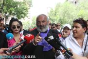 Հասկանո՞ւմ եք թմրամիջոցն արդեն ուր է հասել, Եռաբլուր. Բագրատ Սրբազան