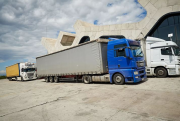 Վերին Լարսում  ավելի քան 3 հազար բեռնատարներ սպասում են դեպի Վրաստան մուտքին
