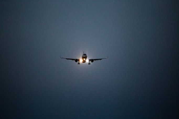 Загоревшийся мобильный телефон вызвал панику на рейсе JetBlue
