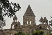 Նոր եկեղեցի կառուցելն ավելի դյուրին է, քան հին եկեղեցին հիմնովին վերականգնելը. Գևորգ Դանիելյանը՝ Մայր Տաճարի վերանորոգման մասին