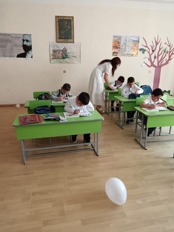 У первоклассников школы села Джрапи уже есть учительница