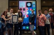 Երկու մետրանոց iPhone-ը ներառվել է Գինեսի ռեկորդների գրքում