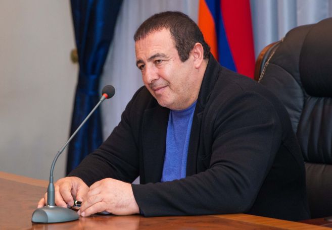 Тоноян: Гагик Царукян не нуждается в посредниках для контактов с какой-либо политсилой  в Армении
