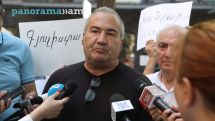 Բոլորի գրպանում պետք է գժի թուղթ դնել, քանի որ նման մտքեր առողջ մարդը չի կարող արտաբերել.Մանուկյան
