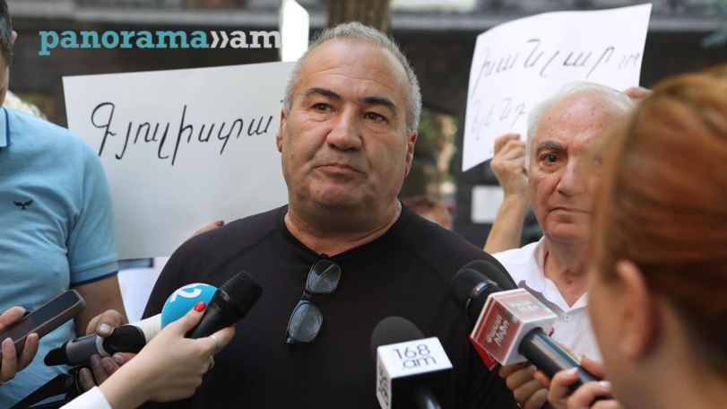 Բոլորի գրպանում պետք է գժի թուղթ դնել, քանի որ նման մտքեր առողջ մարդը չի կարող արտաբերել.Մանուկյան