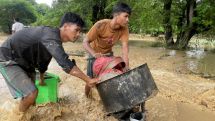 Floods in Myanmar kill 19, displace thousands