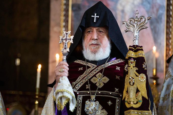 Католикос всех армян Гарегин II: Сегодня наша страна и народ проходят через новые испытания