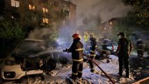 Ночью на проспекте Комитаса в Ереване загорелись 3 автомобиля