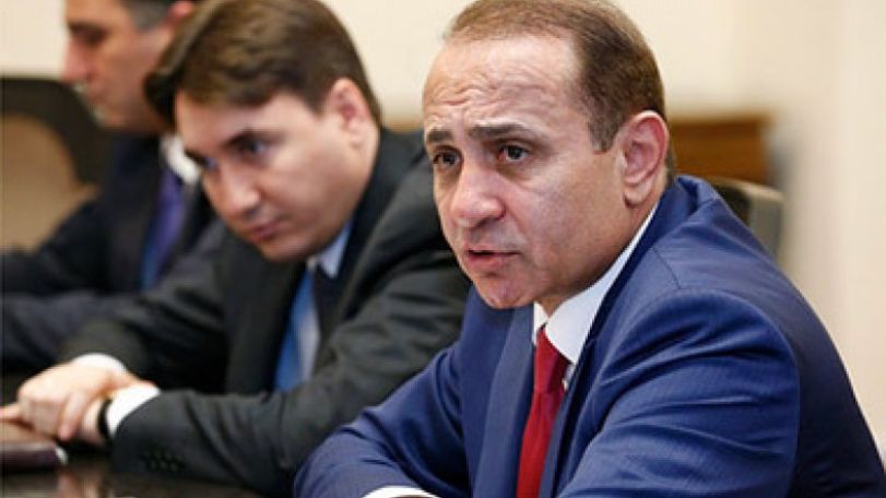 Стали известны подробности встречи премьера Армении с представителями непровластных фракций НС 