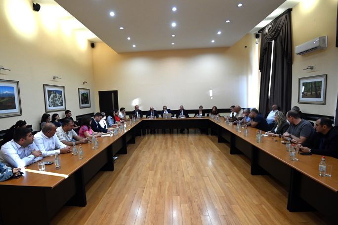 ՊԵԿ-ում լսել են կառուցապատողների առաջարկները