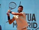 Alcaraz sees off Khachanov at China Open
