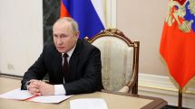 Պուտինը պարգևատրել է ՌԴ-ում Հայաստանի և Ադրբեջանի նախկին դեսպաններին