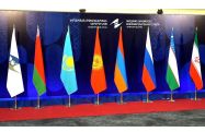 Пашинян встретил Мишустина на Евразийском экономическом форуме