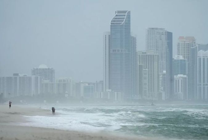 «Милтон» разрушил около 125 домов во Флориде