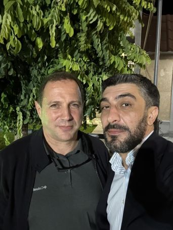 «Բա ավարյոնկա, բա ֆայմ». Վիլեն Գաբրիելյանը՝ մեկնաբանել է Դավիթ Տոնոյանի հետ իր լուսանկարը