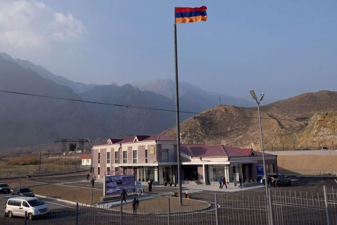 Իրանից բեռնատարների վարորդները պարբերաբար իրենց հետ փոքր տարաներով Հայաստանի Հանրապետություն են տեղափոխում վառելիք․ ՊԵԿ