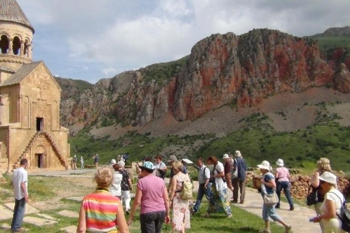 Զբոսաշրջությանն առնչվող ծառայությունների հաշվեկշիռը Հայաստանում նվազել է 62 %-ով. ՀԲ