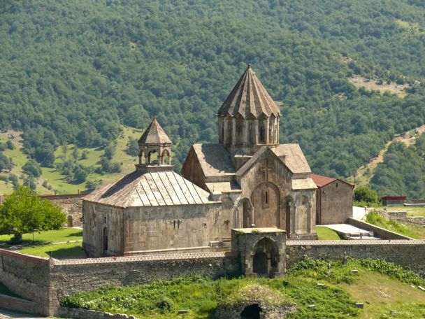 Գանձասարի վանքի բանալիները փոխանցվել են Վրթանես Սրբազանին