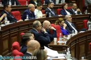 Armenian parliament ratifies border delimitation deal with Azerbaijan