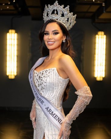 Miss Universe urges Armenia to promptly select new titleholder