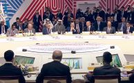 Казань: пока Путин говорит, Пашинян развлекает Алиева