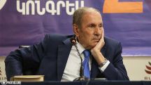 Первый президент Армении Левон Тер-Петросян перенес операцию