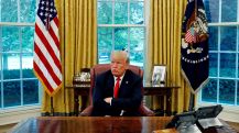 Trump plans to return bust of Winston Churchill to White House