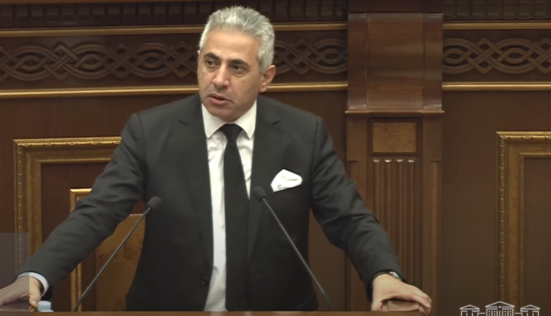 Ընդամենը երկու տարի տևեց, որպեսզի «կեցցեն մեր երեխաները, որ պետք է ապրեն ազատ Հայաստանումը», դառնա «կեցցեն մեր զոհերը». Ղազարյան