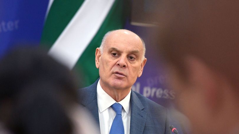 Abkhazia's president steps down