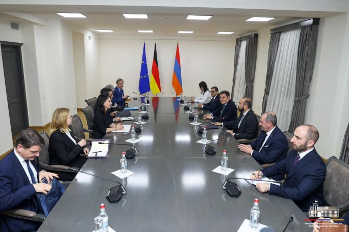 Armenian, German FMs discuss regional issues