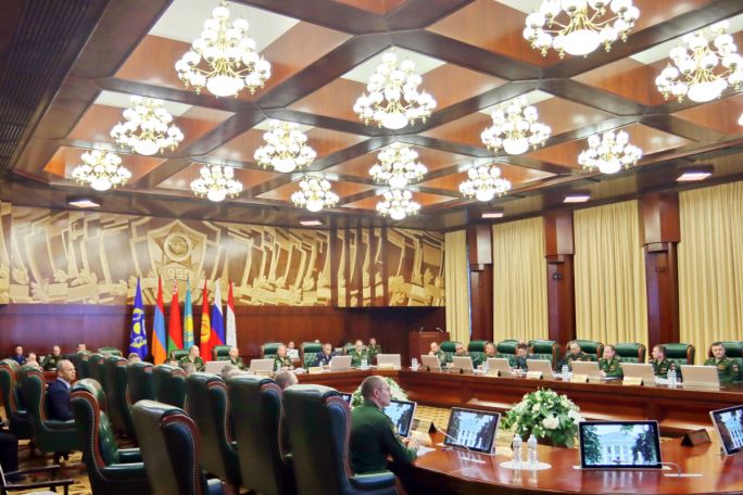 ՀԱՊԿ գոտում իրավիճակը պահանջում է հավաքական ուժերի վիճակի անաչառ գնահատում. Վիկտոր Խրենին