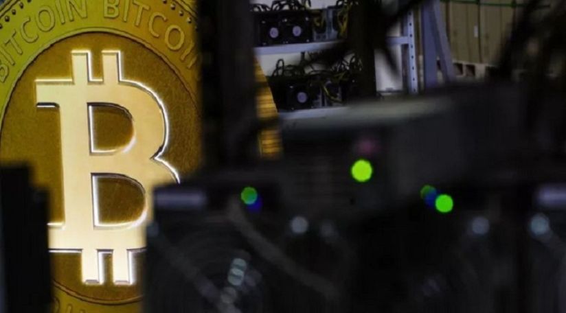 Новый рекорд: стоимость биткоина впервые превысила 98 тысяч долларов