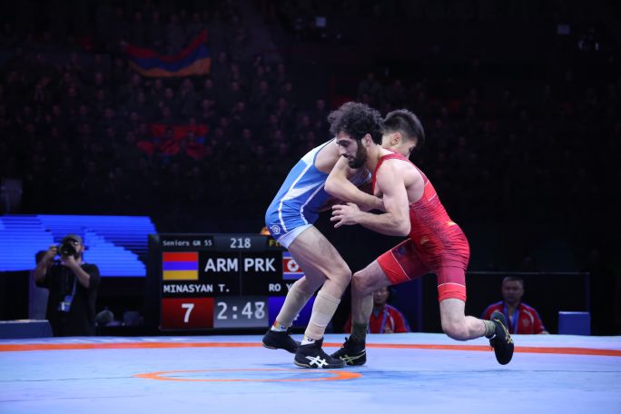 Ըմբշամարտի զինվորականների ԱԱ. Տիգրան Մինասյանը՝ արծաթե մեդալակիր,  Շանթ Խաչատրյանը՝ բրոնզե