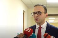 Արցախցիների կուտակային կենսաթոշակային ֆոնդերի գումարներն ապահով պահվում են. ԿԲ փոխնախագահ