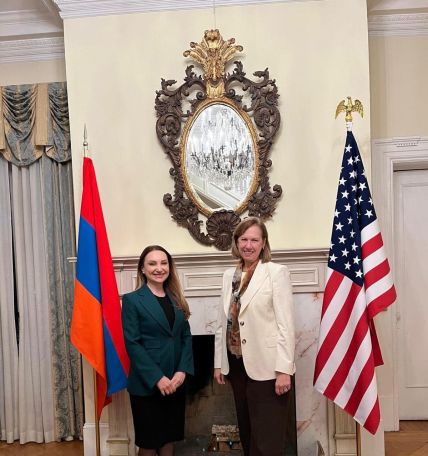 Armenian, U.S. envoys meet in Washington
