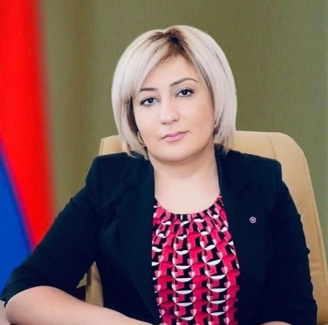 «Աբովյանի ծննդատուն» ՊՓԲԸ-ի տնօրենն աշխատավարձերը չի տալիս, պարտքերի մեջ է․ Պողոսյան