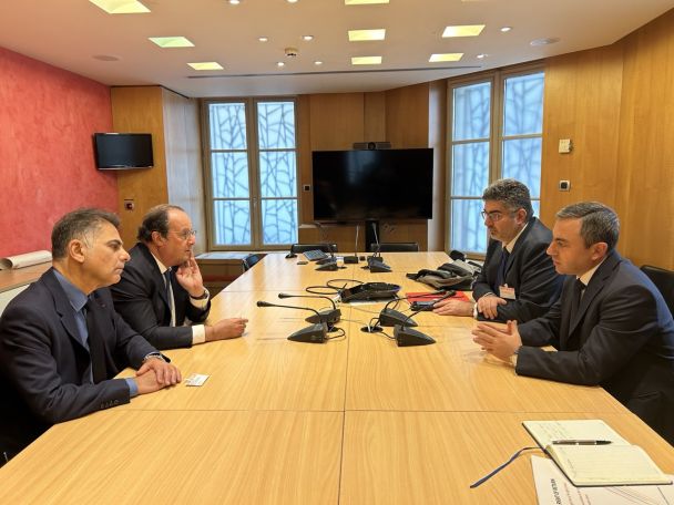 Իշխան Սաղաթելյանը հանդիպել է Ֆրանսիայի նախկին նախագահին