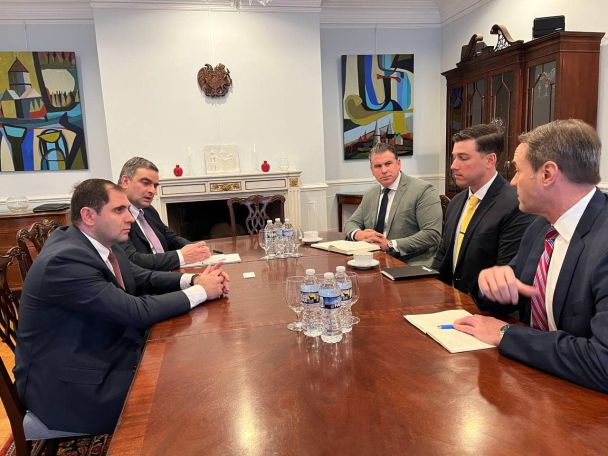 Американская Milliken разработает военную форму для Вооруженных сил Республики Армения