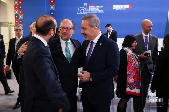 Միրզոյանը շփումներ է ունեցել Թուրքիայի ԱԳ նախարարի, ԱՄՆ պետքարտուղարի հետ