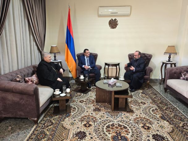 Church leaders visit Armenian Embassy in Syria